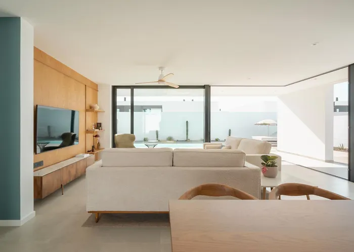 Verdealto - Design With Pool In Villa