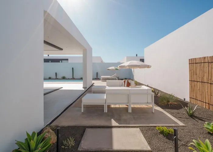 Verdealto - Design With Pool In Villa